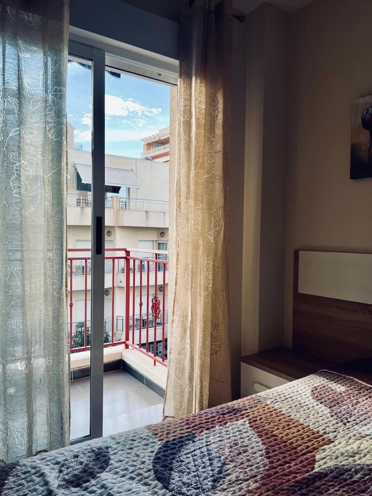 Nice And New Furnished Apartments In Torrevieja Centre Ngoại thất bức ảnh